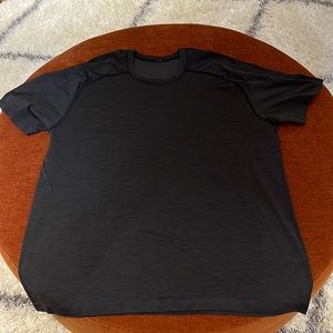 Mens lululemon t-shirt